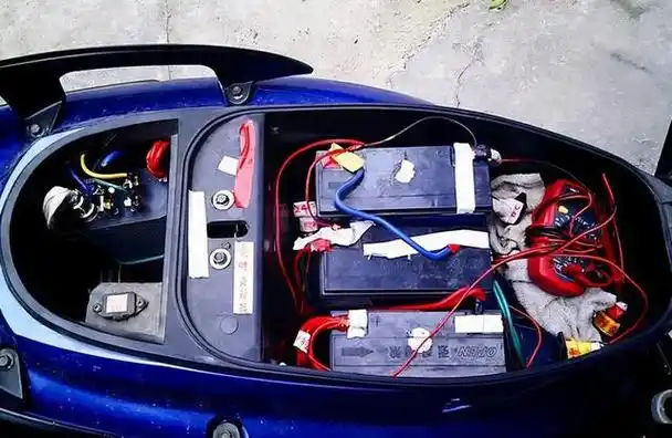 电动车电瓶一充就满一走就没电什么原因如何解决