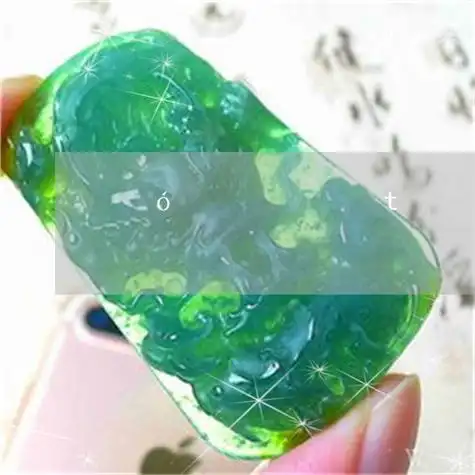 周大福玉石项链周大福珠宝玉石吊坠