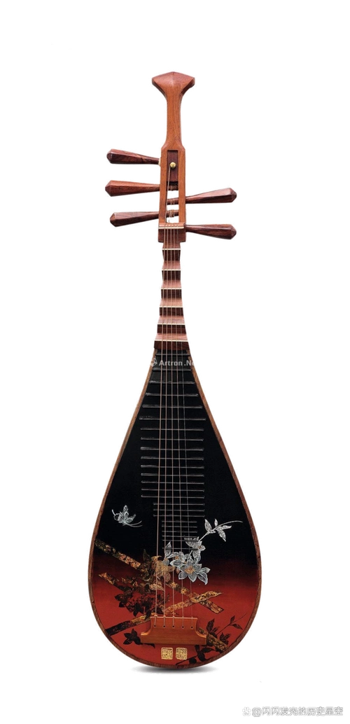 琵琶,是中国传统民族乐器,已有二千多年历史.