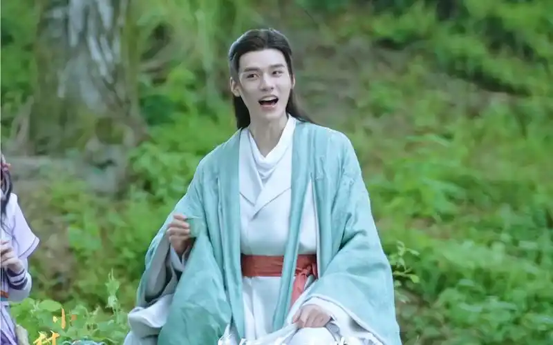 以温客行这个sao劲儿,阿絮直的也能变弯.