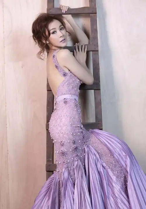 台湾演员萧蔷个人资料介绍她是"台湾第一美女"却成富豪玩物今54岁依旧