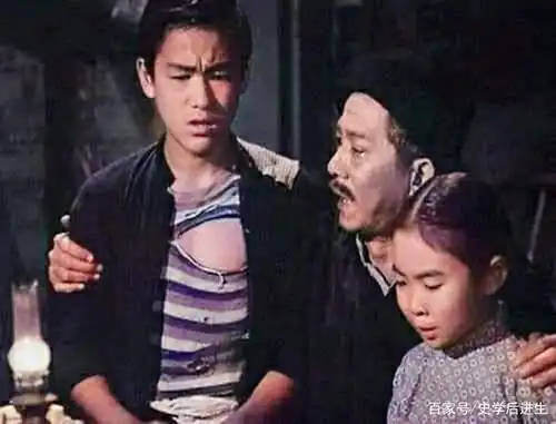 1952-1955年少年时的李小龙