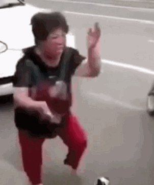 哈哈哈哈哈|阿祖|打架|扫把|抢座_网易订阅