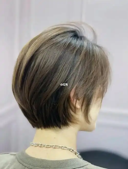 发量少方圆脸也可以拥有的短发新乡剪发