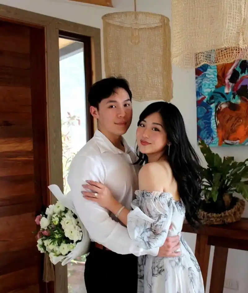 马伯骞弟弟结婚了,今年才25岁 弟弟叫马仲骞,不分伯仲