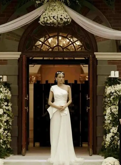 舒淇穿婚纱宛若女神