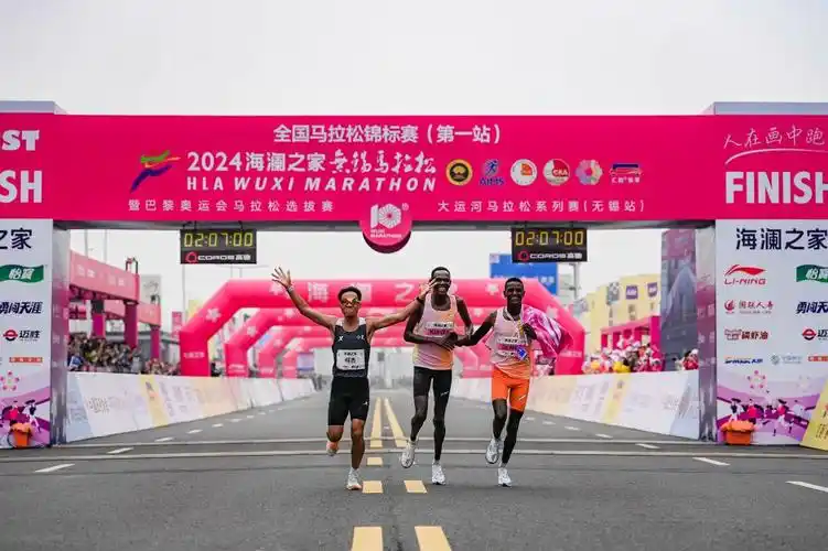 无锡马拉松开跑何杰打破男子马拉松全国纪录