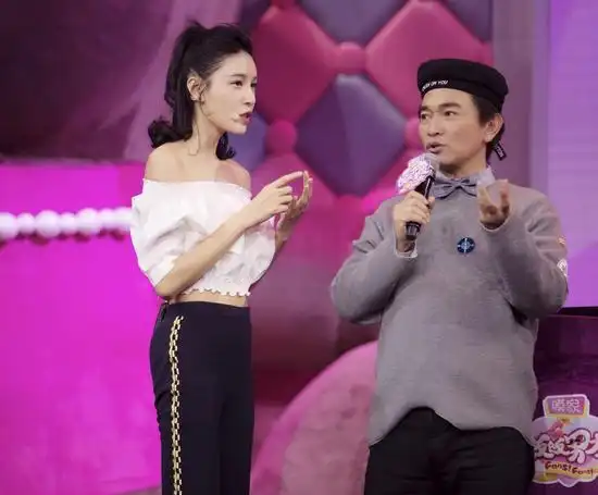 饭饭男友张蓝心征服毒舌男友虐他千百遍