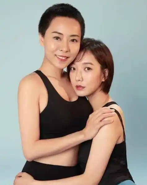 王珞丹的激荡爱情,靠清纯征服了8个男人,事业婚姻仍在低谷徘徊_姐姐