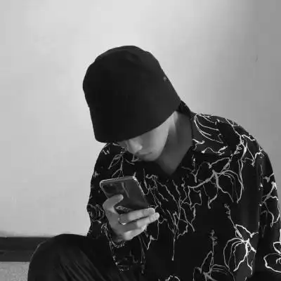 黑白头像深情男生霸气冷酷图片