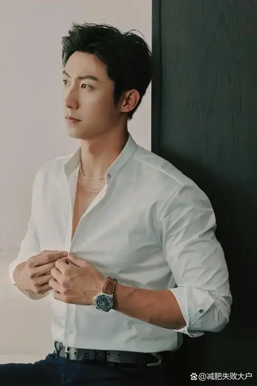黄景瑜这侧面绝了!