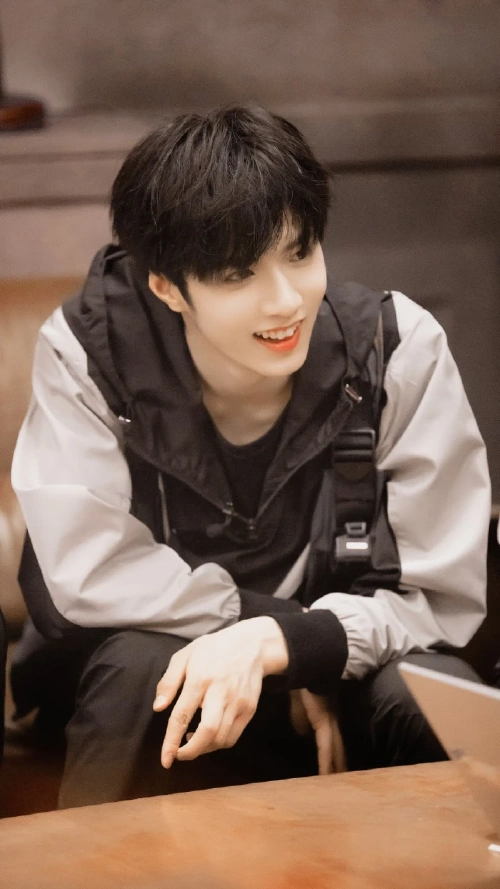 在这里祝刘耀文宝贝生日快乐! - 堆糖,美图壁纸兴趣社区