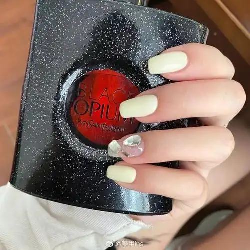 渣女美甲火出圈了高级巨显白谁做都好看