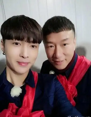 孙红雷大夸张艺兴舞台表演:把我傲骄的