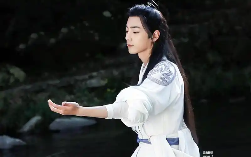 肖战||白衣胜雪,笑若骄阳_哔哩哔哩_bilibili