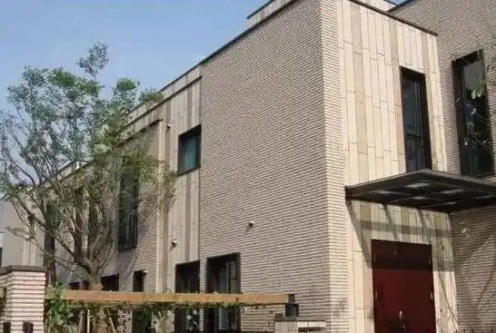 原创别墅外墙瓷砖美缝业主准备用美缝剂师傅嫌钱多它才是标配