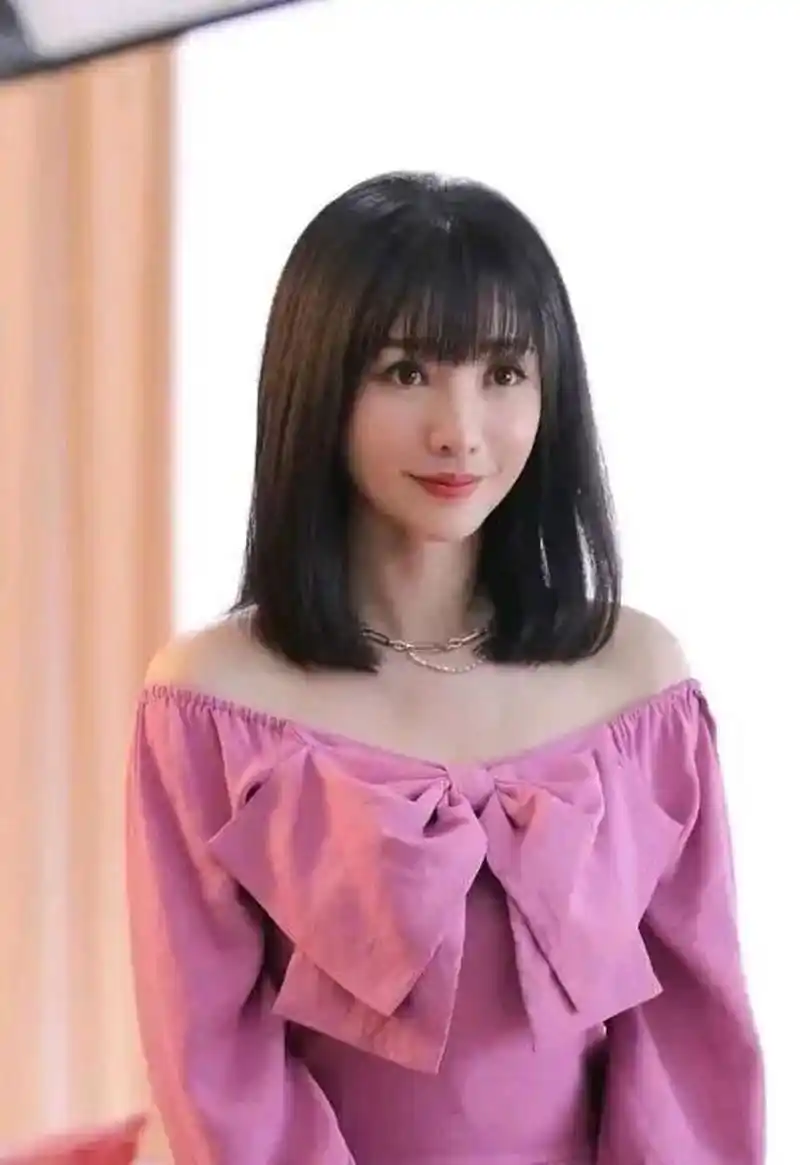 有一次,孟非icon问柳岩icon:"为什么40岁了,你还没结婚?