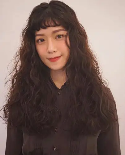 2021发型就选烫卷卷蓬松保暖真洋气喜欢别错过