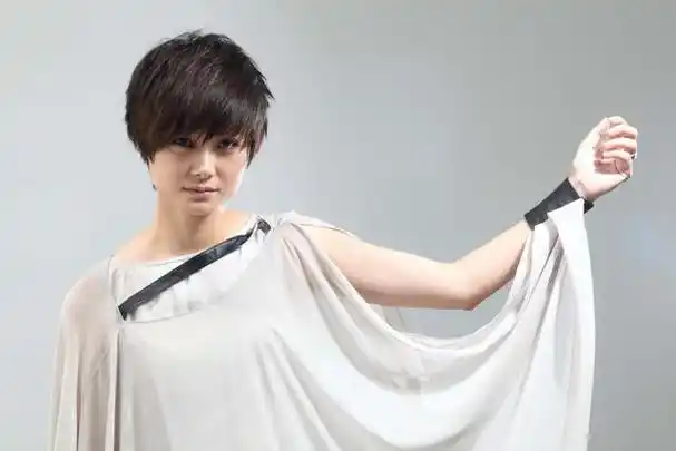 "超级女声"现状如何?李宇春患重病令人担忧,张靓颖被骗6亿