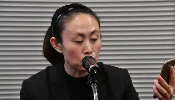 江歌母亲投诉作家陈岚获网友支持网友嘲讽陈岚丑人多作怪