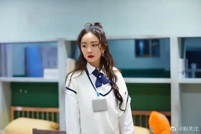 中午十二点密室大逃脱 ,跟着转学生幂一起探索天使学园的秘密呀#杨幂