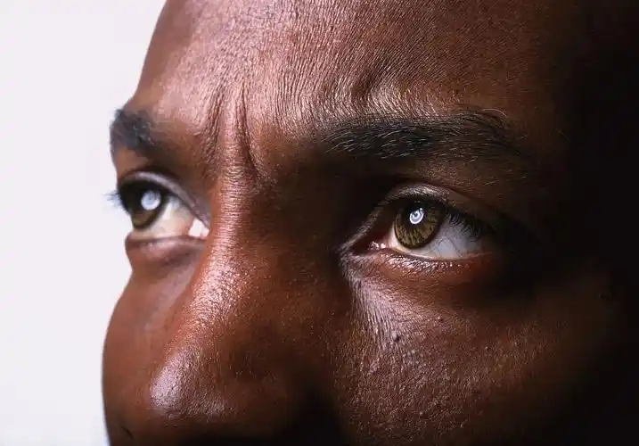 在摄影艺术中创造扣人心弦的特写镜头