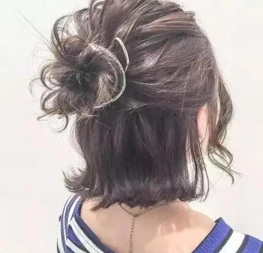 齐肩短发怎么扎好看