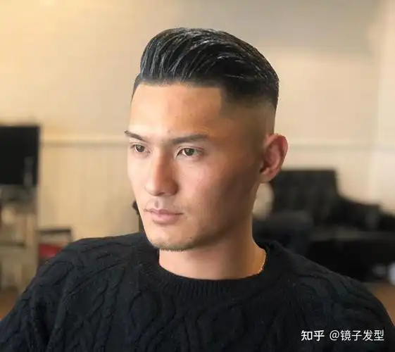 男人超过35岁发型有3选3不选看看你剪对了吗