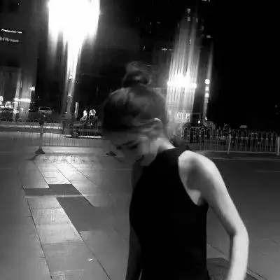 高冷黑白丧系头像