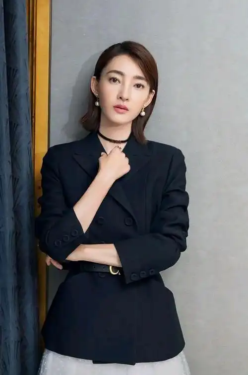 王丽坤的惊艳美照优雅迷人