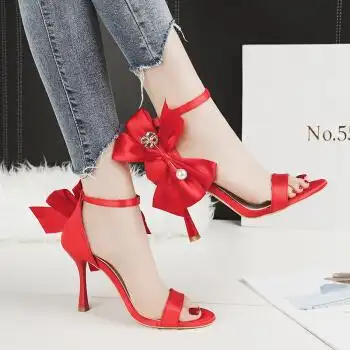 2018夏季新款女红色婚鞋小清新高跟鞋细跟百搭时尚一字扣带凉鞋 红色