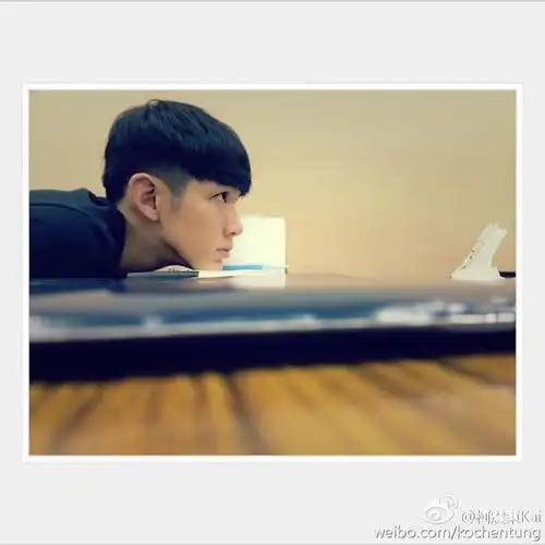 柯震东出道五周年下一步继续往前看吧