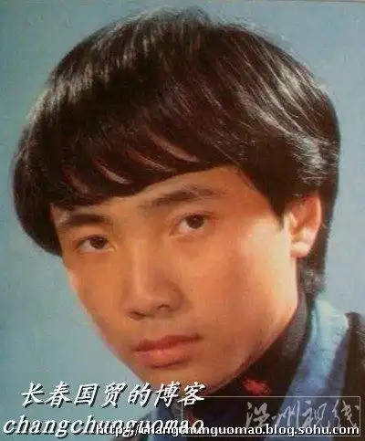 徐峥年轻时照片