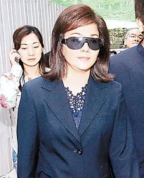 就看毛玉萍这气场长相,杨恭如胆量可是真不小,这女人,一看就不是啥善