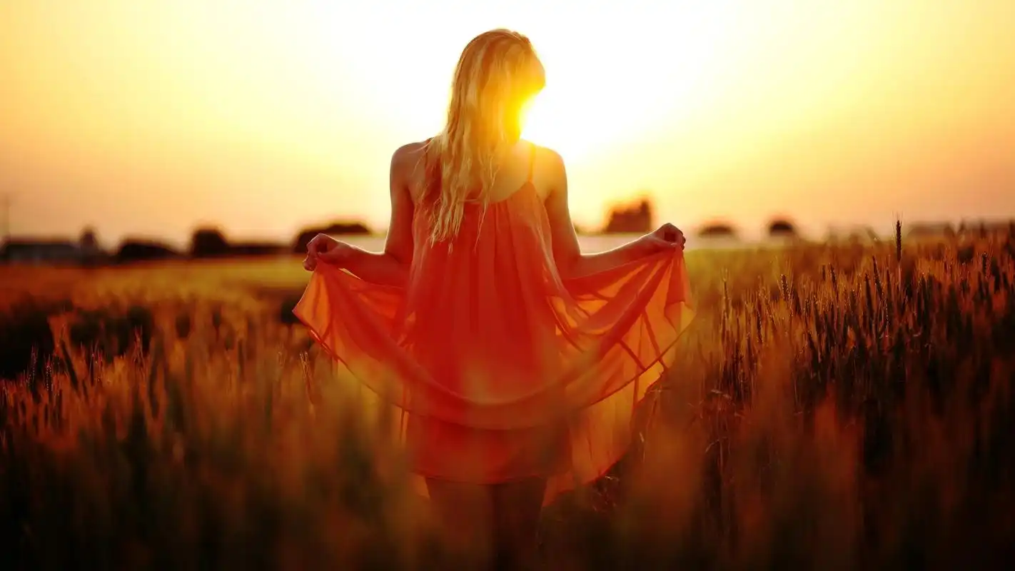 清新养眼的户外美女唯美背影图片高清电脑桌面壁纸第二辑