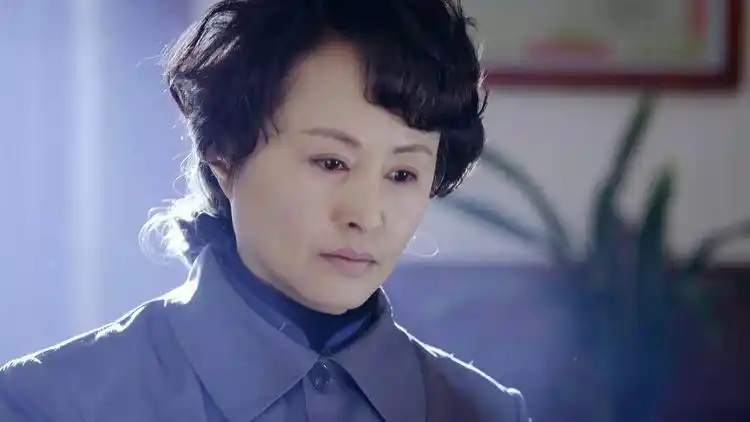 周丽萍告诉宋子堂,他大儿子毁了她大女儿,小儿子又来毁她小女儿