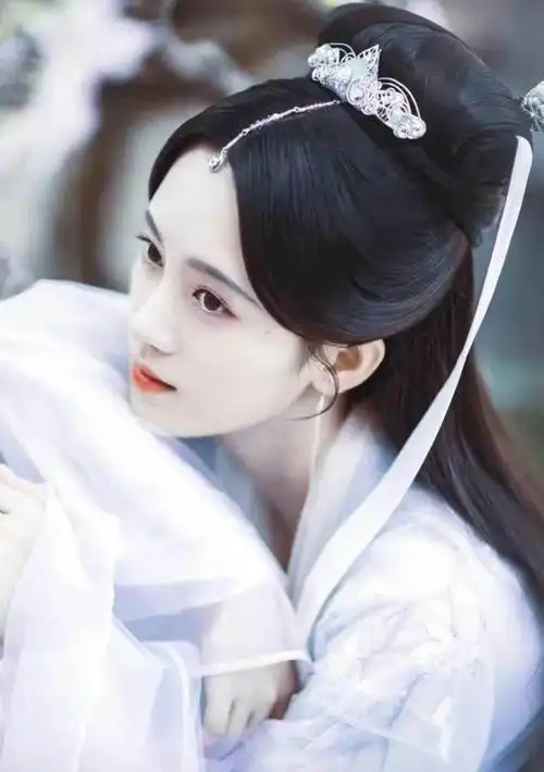 如果当初让鞠婧祎来演小龙女是不是就不会被喷了