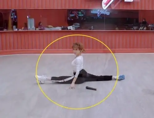 浪姐2难怪金巧巧不演农村人45岁的她劈叉仿佛孔雀公主现世