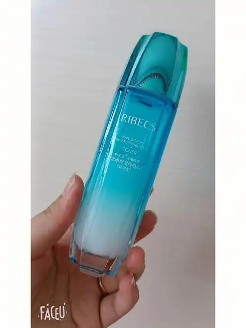 伊贝诗水嫩纯肌水