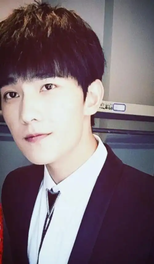 杨洋图片二杨洋最帅的一张图片