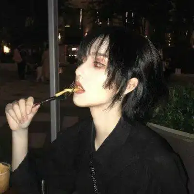 女孩儿高冷霸气十足头像图片_女生头像_头像屋