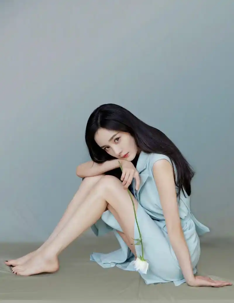 杨幂裸足合集,大幂幂的脚就是我的神[色] 676767