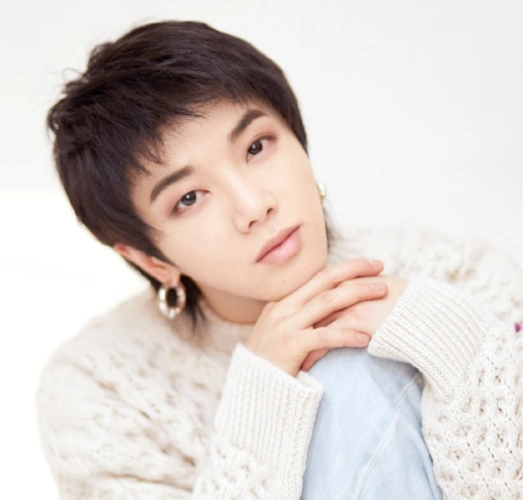 华晨宇和张靓颖工作室手撕芒果tv,终于有人敢正面刚了