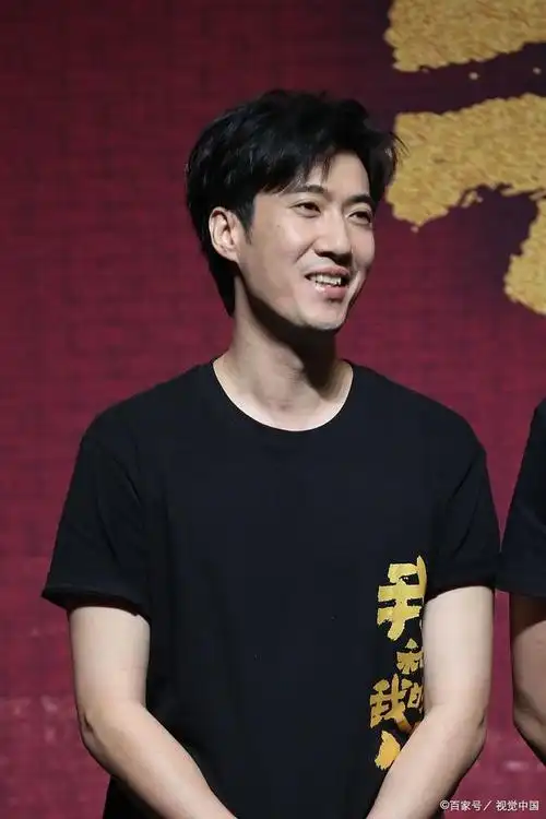 李诚儒,岳云鹏,常远的加盟组成了强大的演员阵容,加上冯小刚导演的