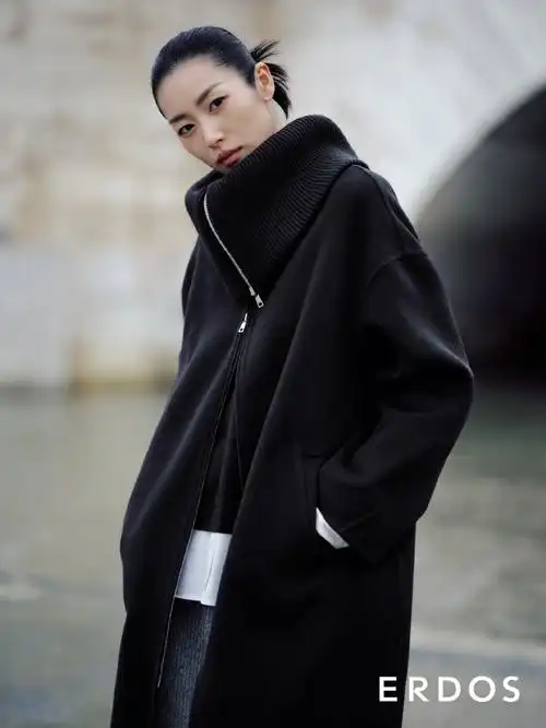 置顶falling into the woods  大梦想家    品牌代言人@刘雯演绎