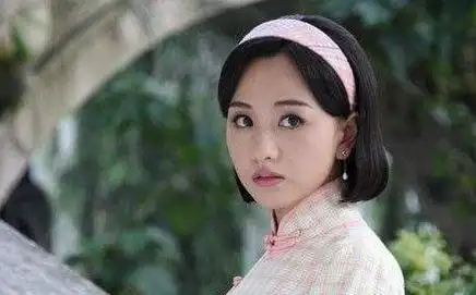 从第一部电影《鸦片战争》,到《万里晴空》《西街女》《可怜天下男人