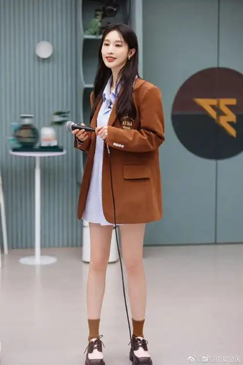 张俪 骨相美人##张俪是我羡慕的腿精了