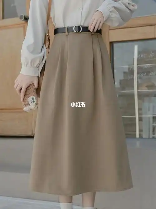 长款  #ootd日常穿搭  #半身裙推荐  #爱上半身裙的理由  #半身裙搭配