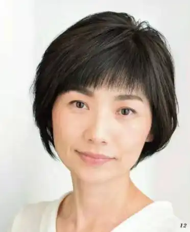 中年妇女短发型图片(女人过了40岁建议少留卷发)(4)