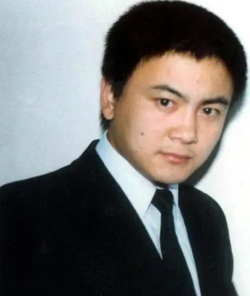 "胖星"洪剑涛:一场意外导致身体发胖,娶大妻子也幸福